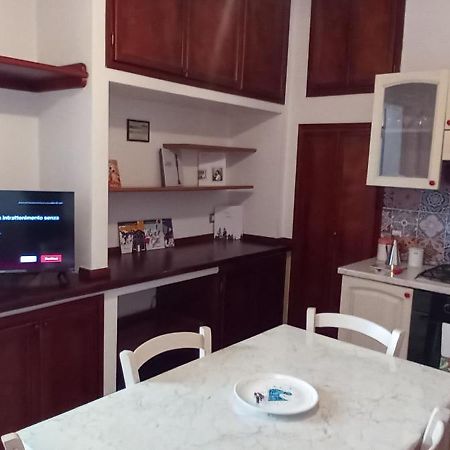 דירות נואורו Casa Gonario מראה חיצוני תמונה